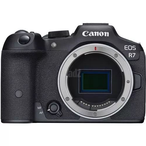 Canon R7 מצלמה קנון עם עדשות