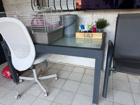 שולחן