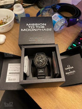 שעון omega x swatch