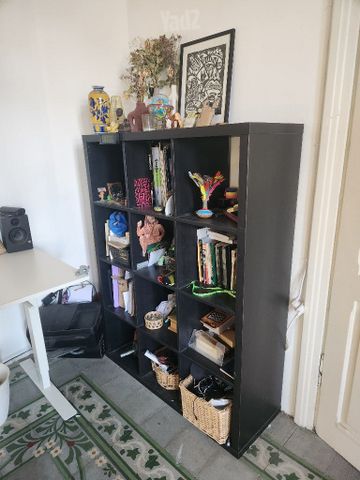 ארון כוורת שחור