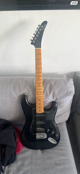 Epiphone S310 guitar