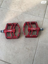 פדלים לאופניים