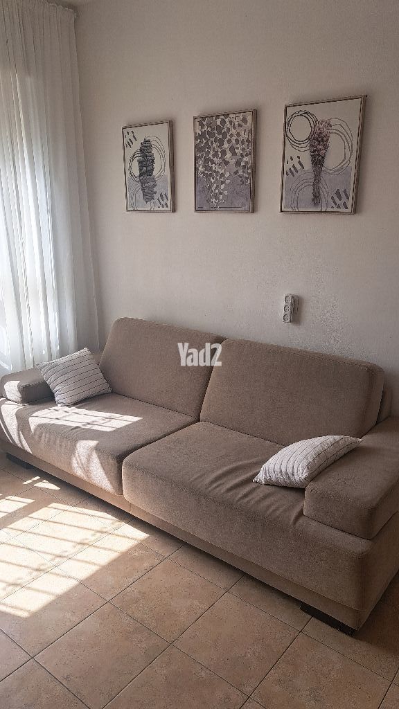 ספה מהממת במצב מצויין