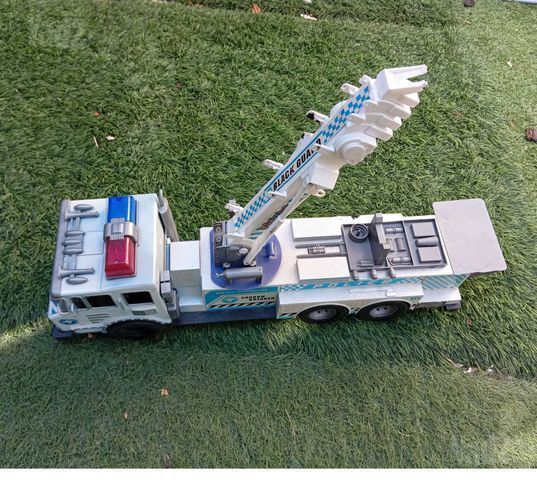 צעצוע מכונית