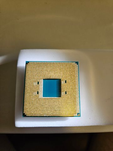 מעבד AMD Ryzen 7 3700X