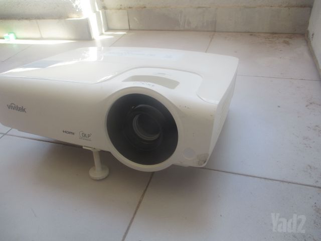 מקרן DW275 VIVITEK
