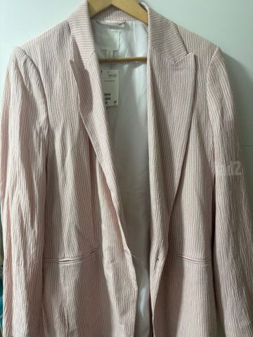 ז׳קט חדש h&m