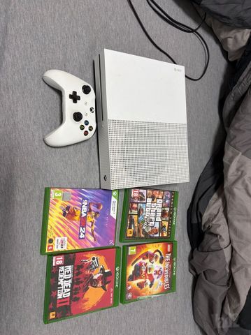 Xbox One S