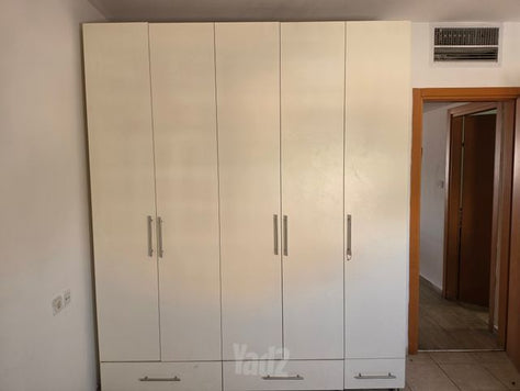 ארון 5 דלתות