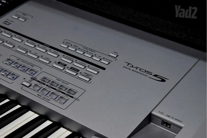אורגן Yamaha Tyros 5