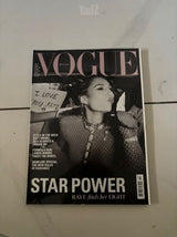 מגזין אופנה VOGUE