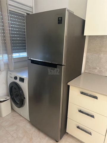 מקרר למכירה