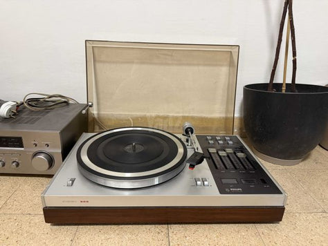 פטיפון philips 908