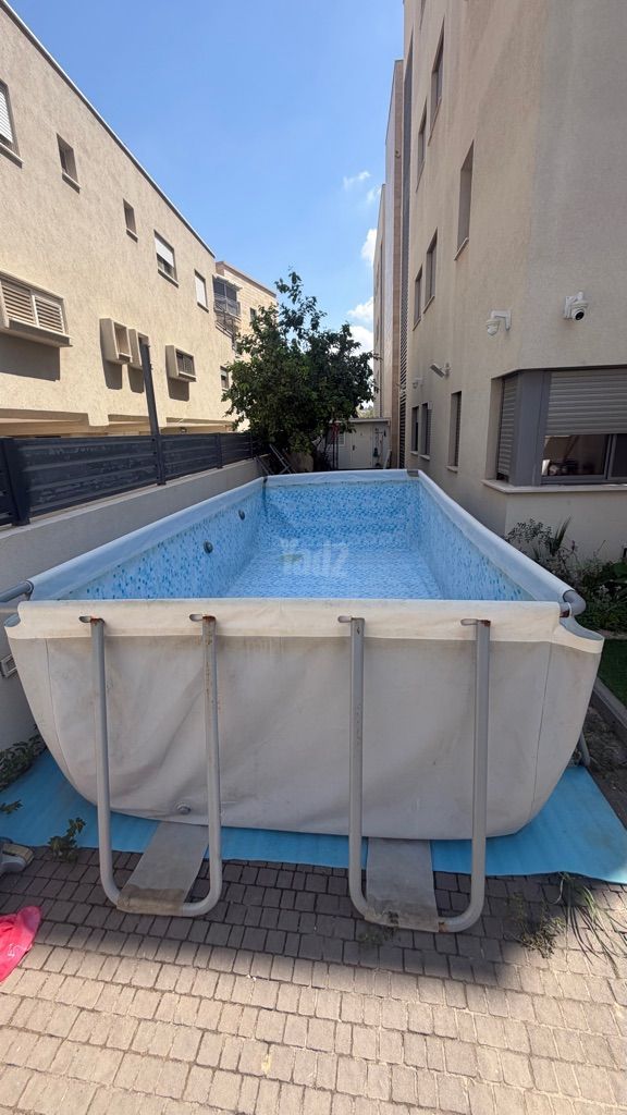 בריכה