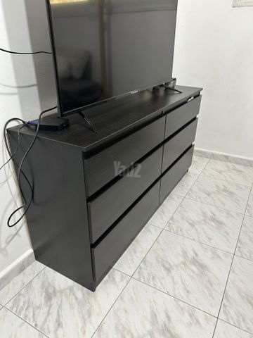 שידת מגירות