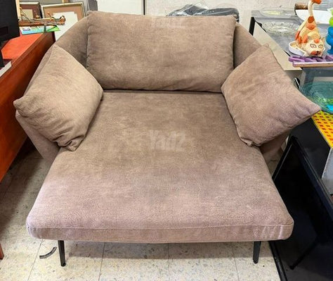 כורסת רביצה במצב כחדש