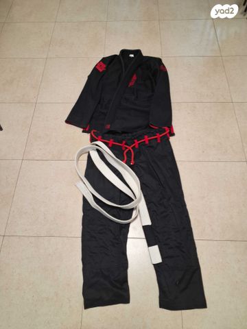 חליפת ג'וגסטו