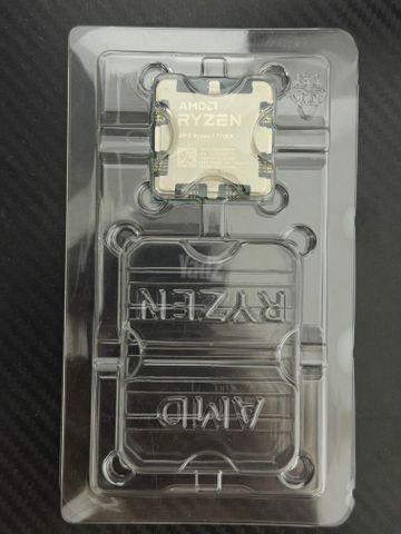 AMD Ryzen 7 7700X