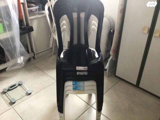 כסאות