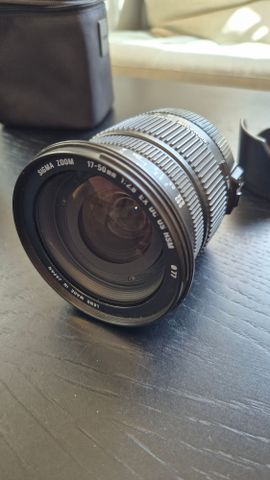 עדשת Sigma 17-50mm f/2.8