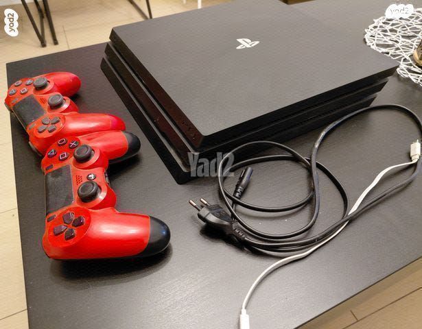 PS4 Pro + משחקים