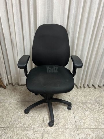 כיסא מנהלים