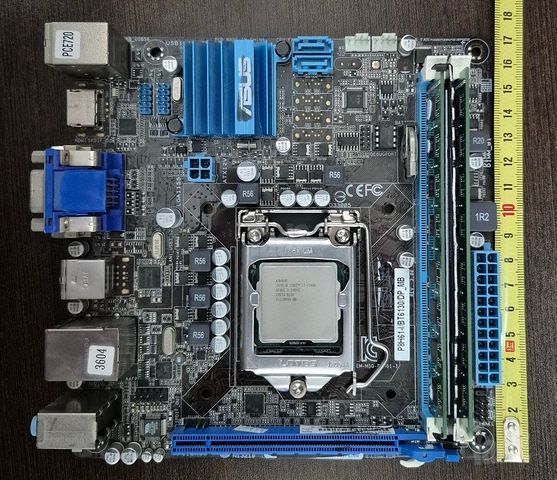 לוח-אם ASUS P8H61-I
