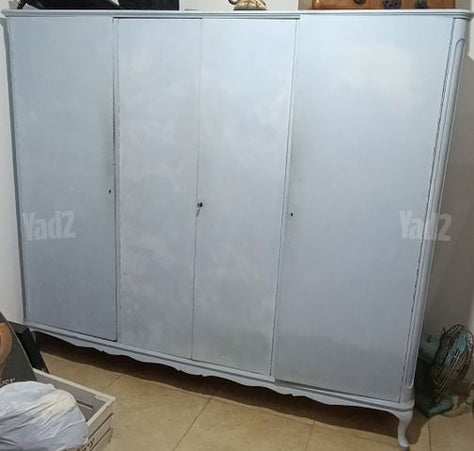 ארון וינטג' מעץ
