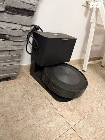 שואב אבק iRobot Roomba j7