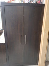 שידה עם מראה