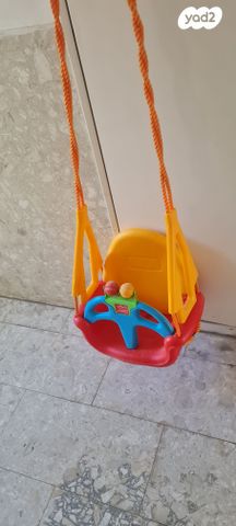 נדנדה לתינוק