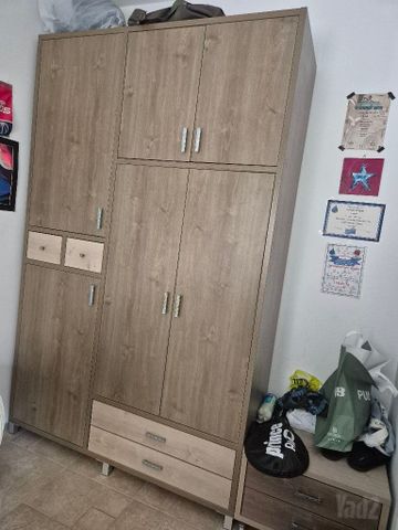 ארון ילדים מעץ