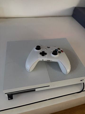 XBOX One   כמו חדש