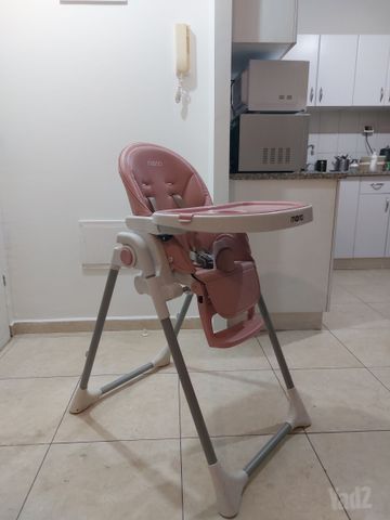 כסא אוכל