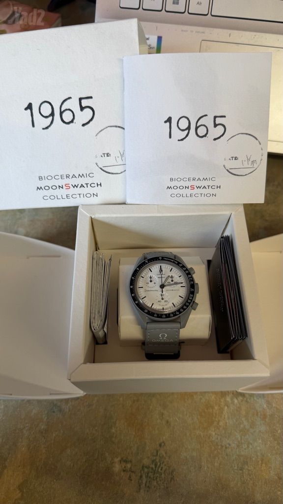 Omega x Swatch MoonSwatch