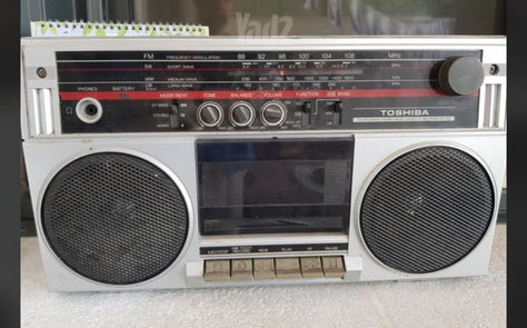 רדיו-טייפ  Toshiba