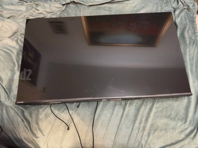 טלוויזיה TOSHIBA 43