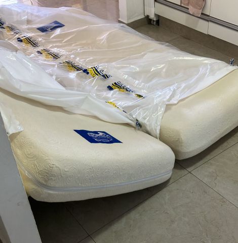 מיזרון לטקס