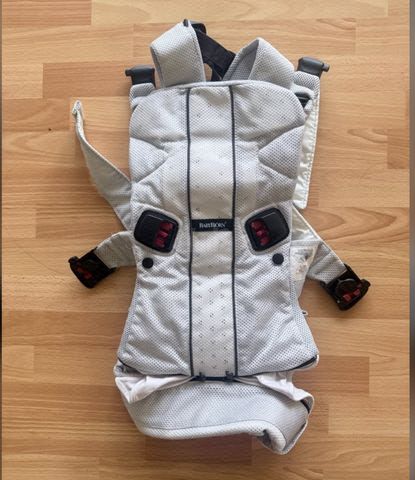 מנשא babyjorn