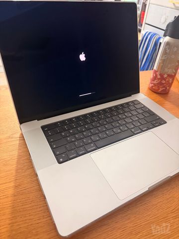 Apple MacBook Pro 16 M1 Max