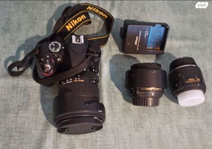 NIKON D3300 + עדשות