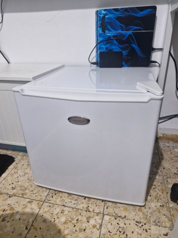 מקרר מיני