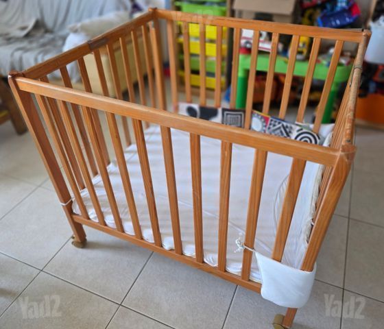 לול עץ מתקפל כולל מזרון