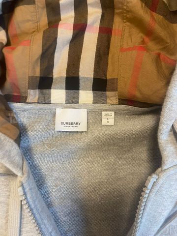 Burberry nova check מידה L