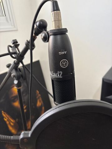 מיקרופון AKG P120