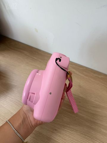 מצלמת instax mini 8