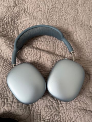 Apple AirPods Max