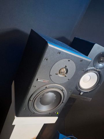מוניטור אולפן Dynaudio Bm6a
