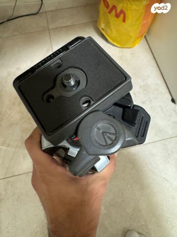 חצובת צילום Manfrotto