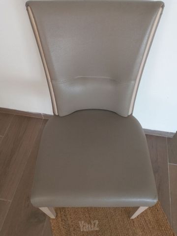 כסאות